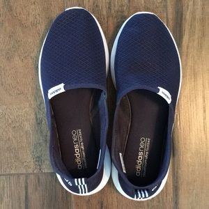 Adidas Women’s Cloudfoam shoes size 7.5!